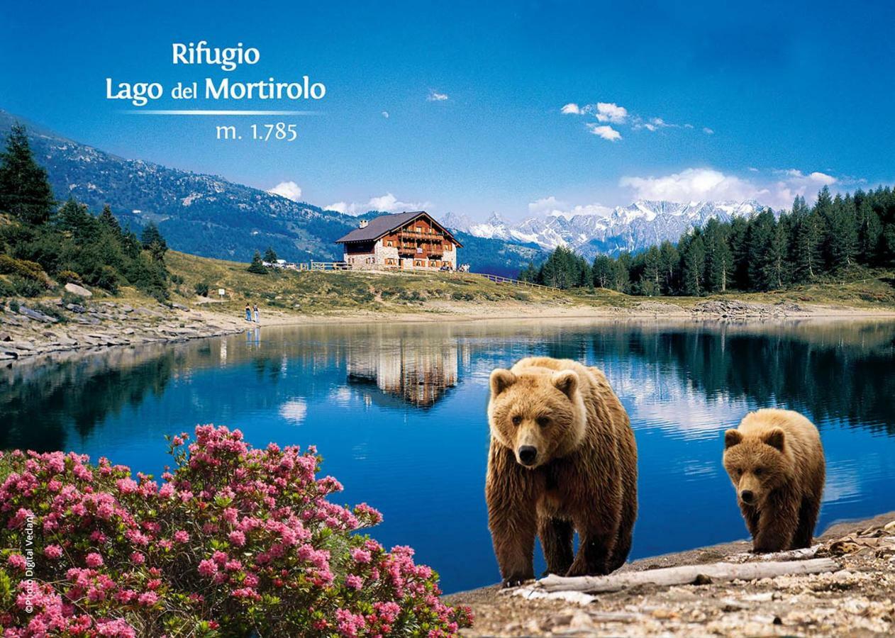 Rifugio Al Lago Del Mortirolo In Inverno Raggiungibile Solo A Piedi Monno Ngoại thất bức ảnh
